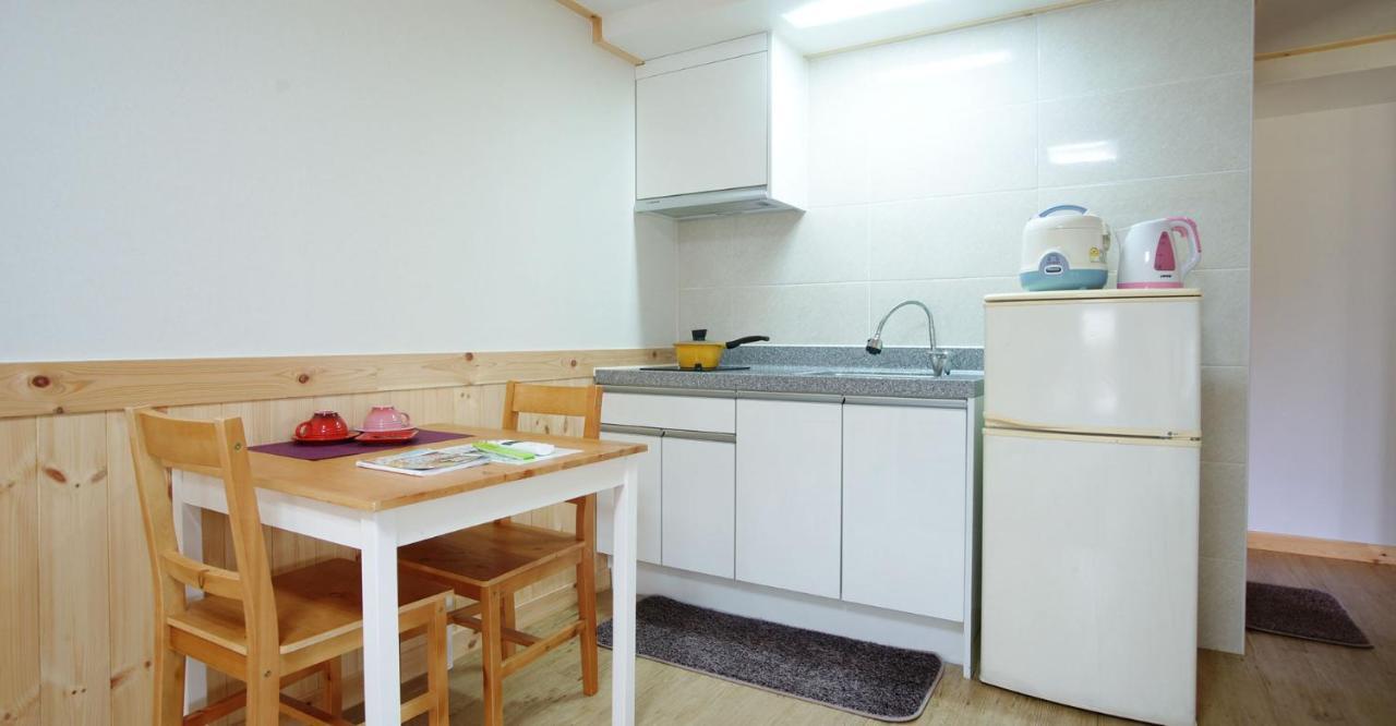 Gotjawal Geomunoreum Pension Jeju Ngoại thất bức ảnh
