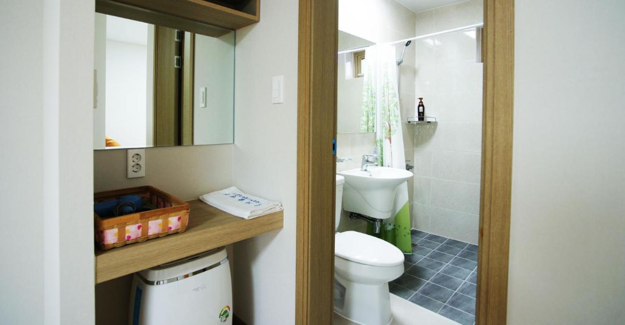 Gotjawal Geomunoreum Pension Jeju Ngoại thất bức ảnh