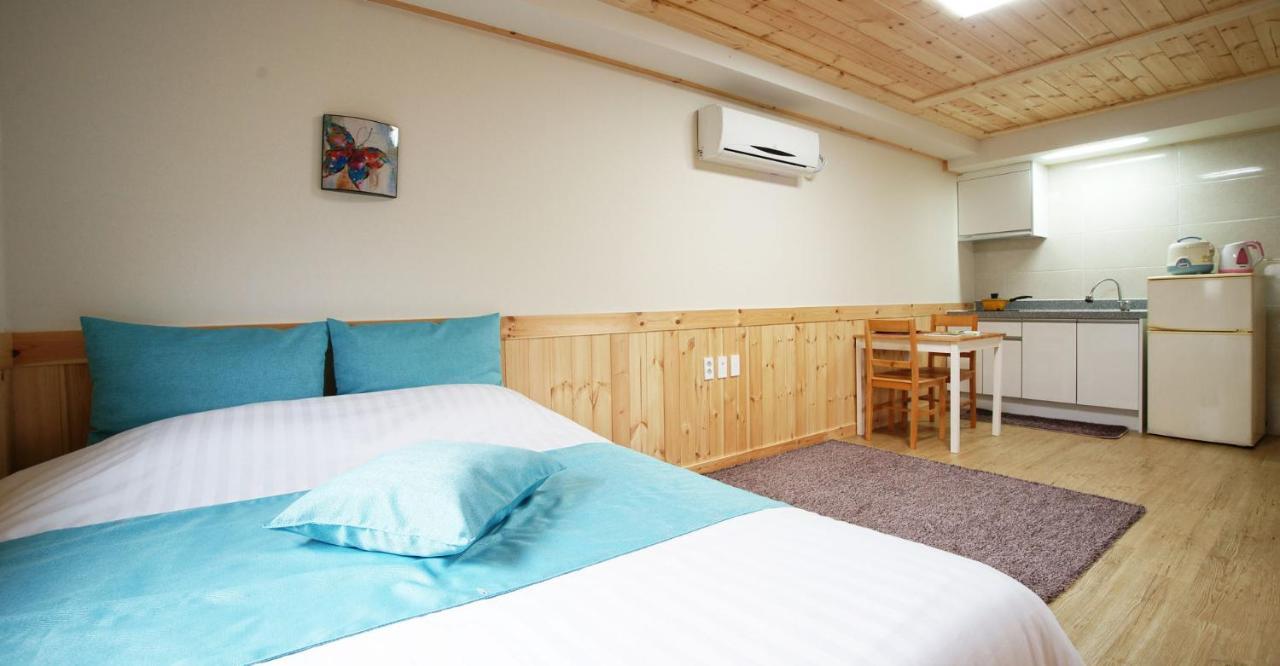 Gotjawal Geomunoreum Pension Jeju Ngoại thất bức ảnh