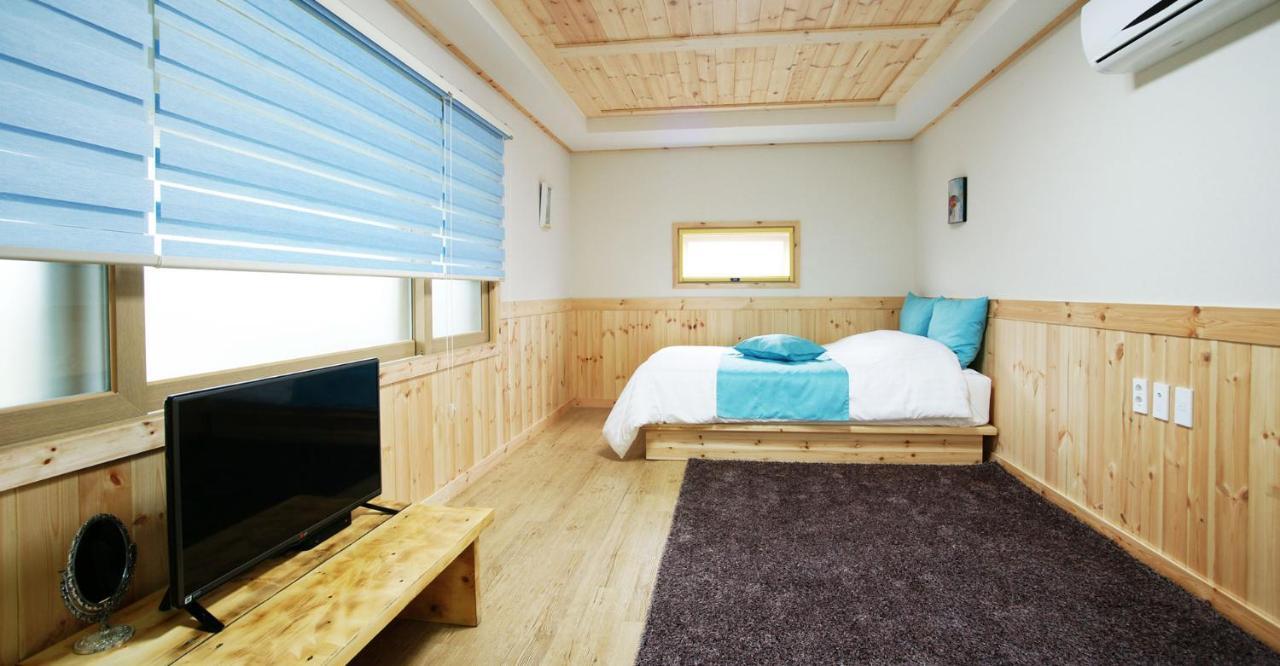 Gotjawal Geomunoreum Pension Jeju Ngoại thất bức ảnh