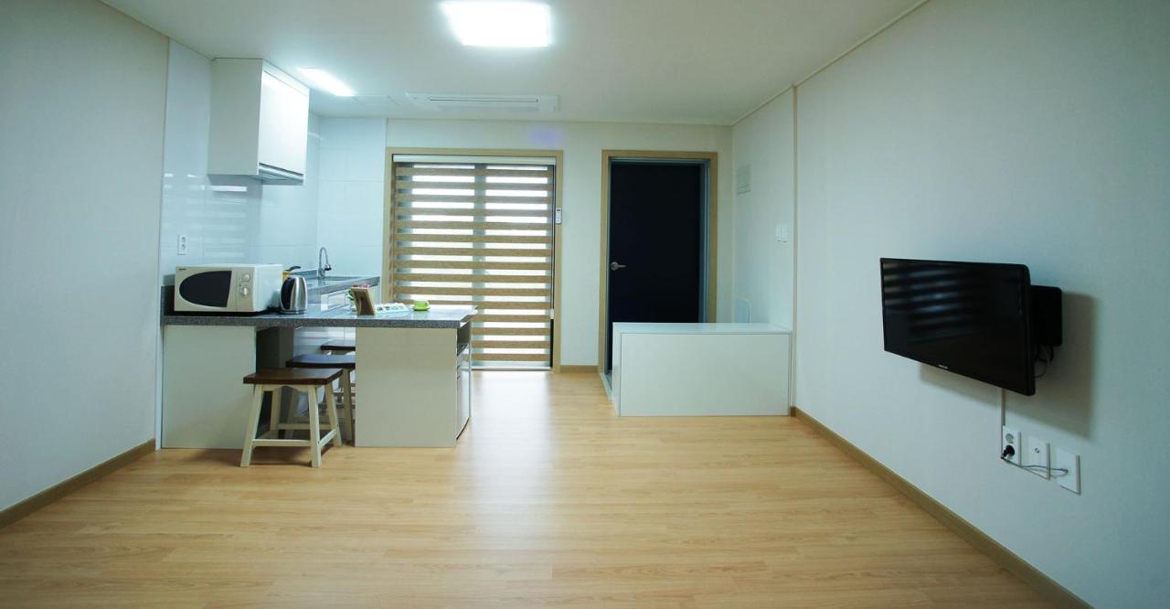 Gotjawal Geomunoreum Pension Jeju Ngoại thất bức ảnh